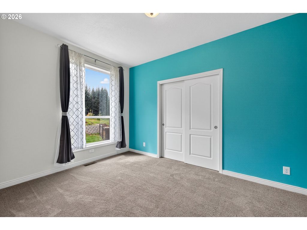 Image 32 of property listing at 29970 SALMON RIVER Hwy, Grand Ronde, OR 97347