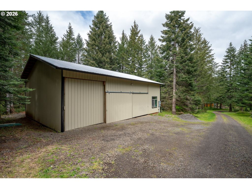 Image 39 of property listing at 29970 SALMON RIVER Hwy, Grand Ronde, OR 97347