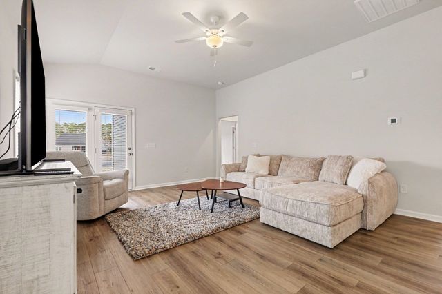 427 McGarry Dr., Myrtle Beach, SC 29588