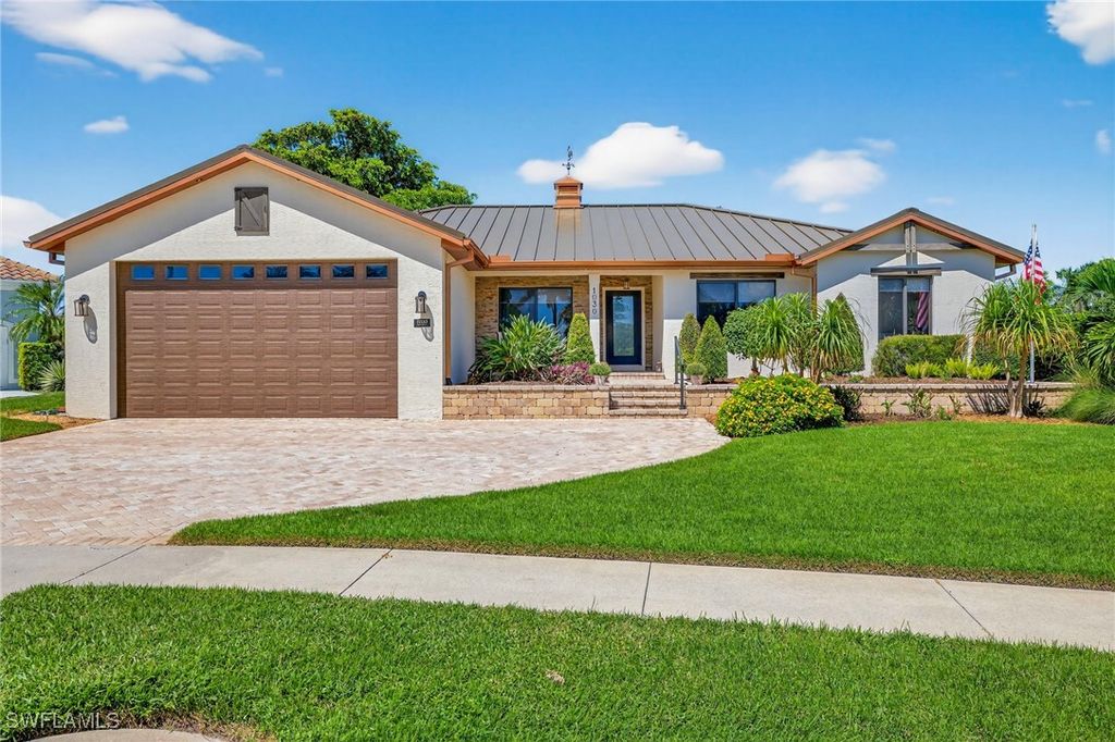 1030 HARTLEY ST, Marco Island, FL 34145