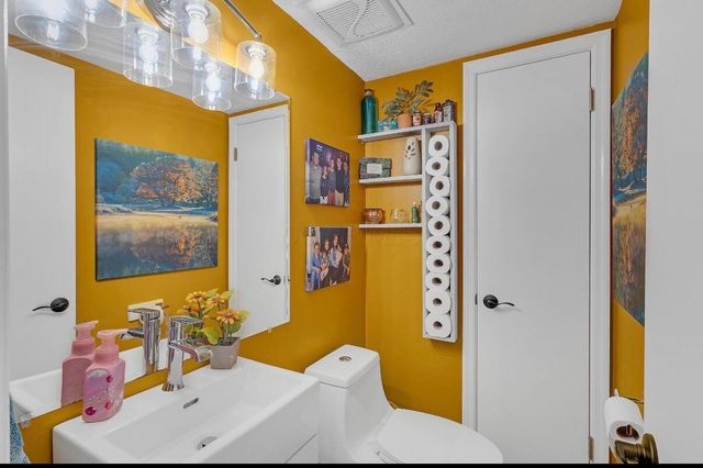 556 pamlico Street, Columbus, OH 43228