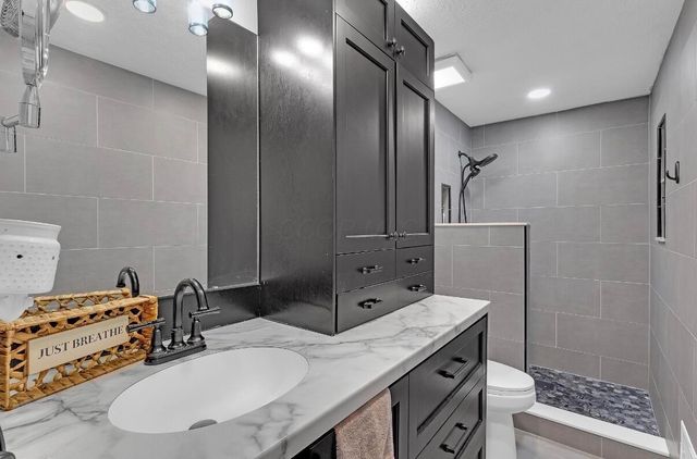 556 pamlico Street, Columbus, OH 43228