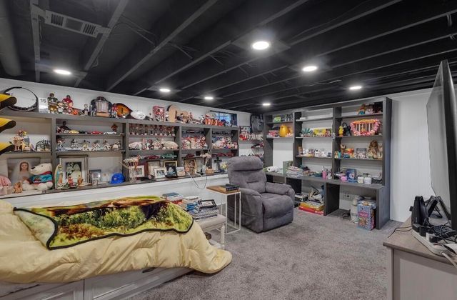 556 pamlico Street, Columbus, OH 43228