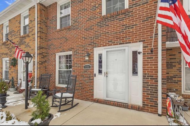 556 pamlico Street, Columbus, OH 43228