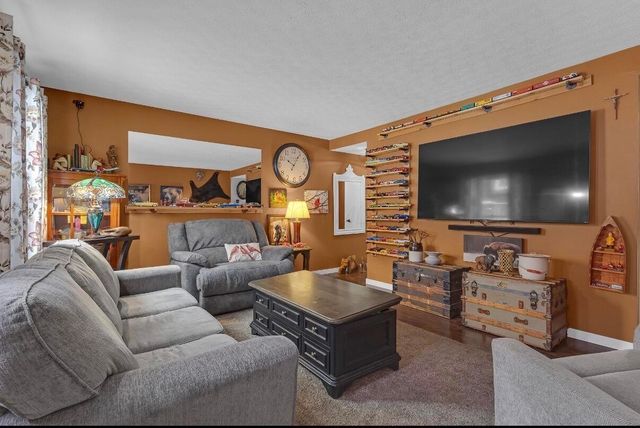 556 pamlico Street, Columbus, OH 43228