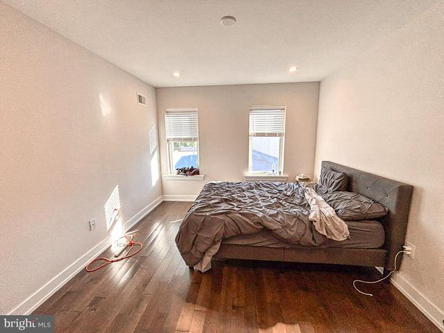 2527 GRADUATE SQ, Philadelphia, PA 19146