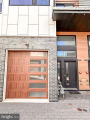 2527 GRADUATE SQ, Philadelphia, PA 19146