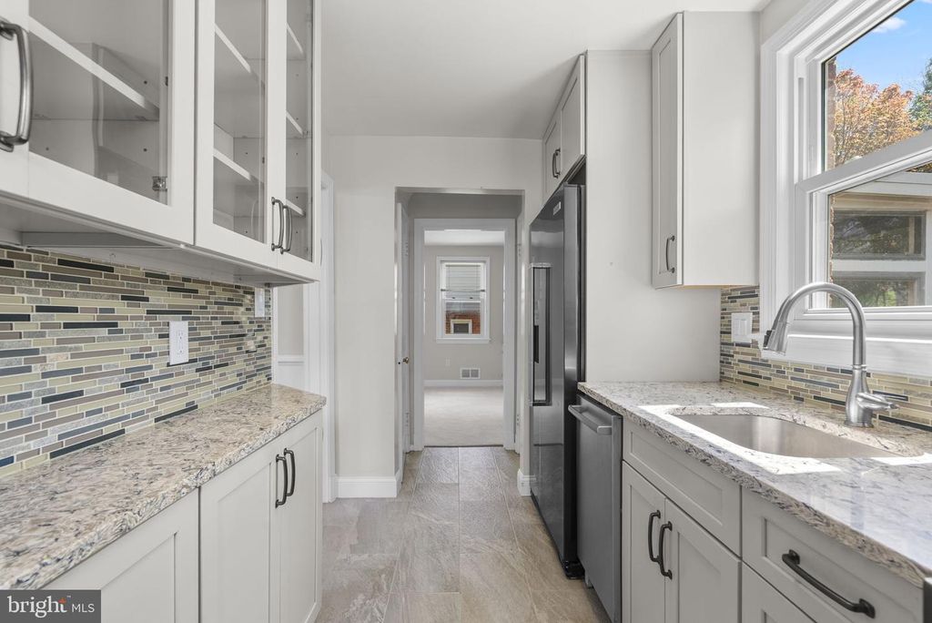 Image 12 of property listing at 2414 DEXTER AVE, Silver Spring, MD 20902