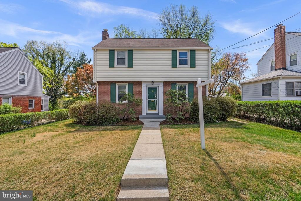 Image 1 of property listing at 2414 DEXTER AVE, Silver Spring, MD 20902