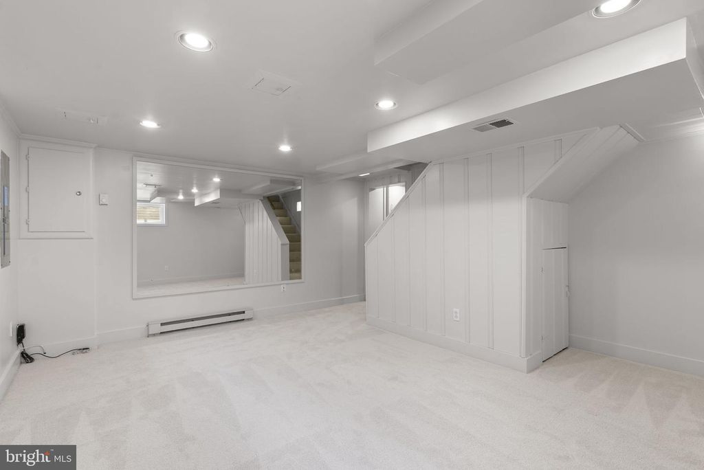 Image 21 of property listing at 2414 DEXTER AVE, Silver Spring, MD 20902