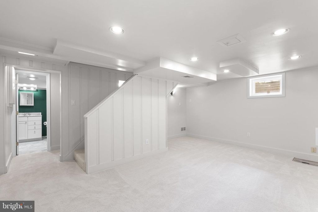 Image 22 of property listing at 2414 DEXTER AVE, Silver Spring, MD 20902