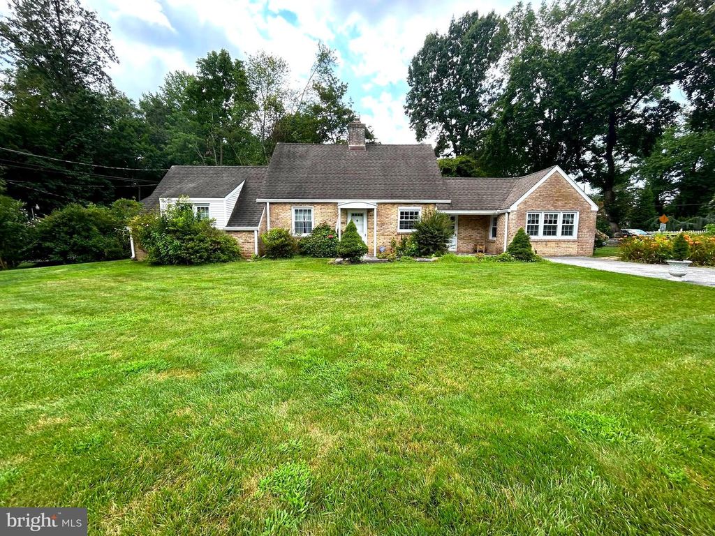 2 MADELYN AVE, Wilmington, DE 19803