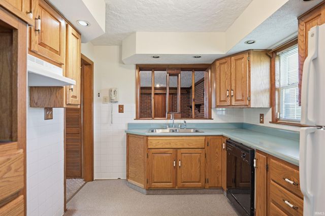 1857 N County Road 300 West, New Castle, IN 47362