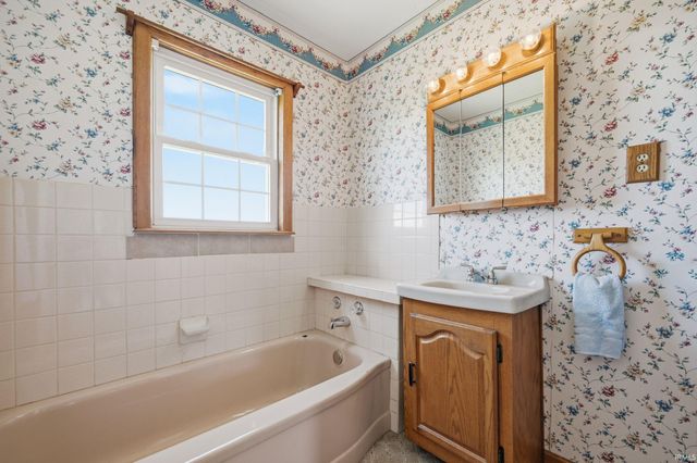 1857 N County Road 300 West, New Castle, IN 47362
