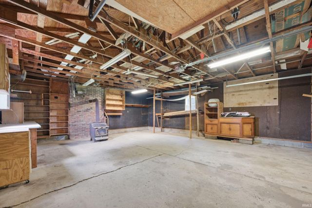 1857 N County Road 300 West, New Castle, IN 47362