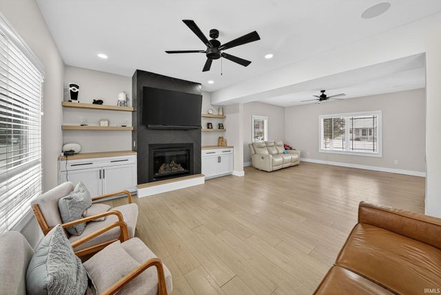 10079 Benamin Drive, Granger, IN 46530