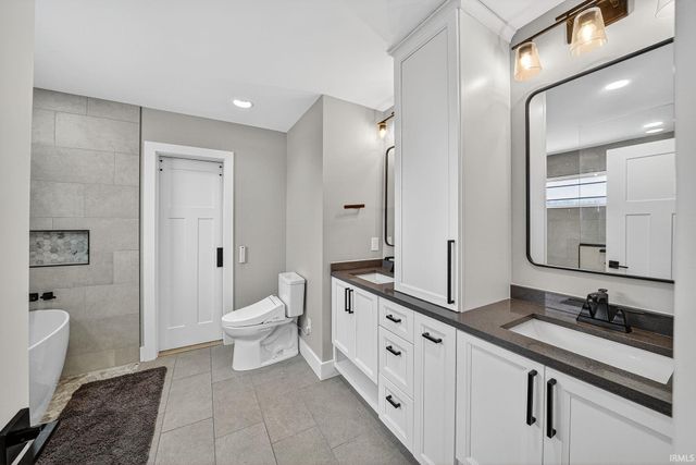 10079 Benamin Drive, Granger, IN 46530