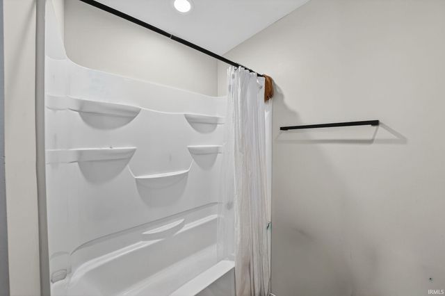 10079 Benamin Drive, Granger, IN 46530