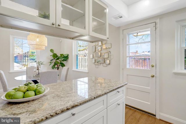 4651 36TH ST S, Arlington, VA 22206