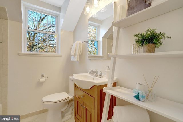 4651 36TH ST S, Arlington, VA 22206