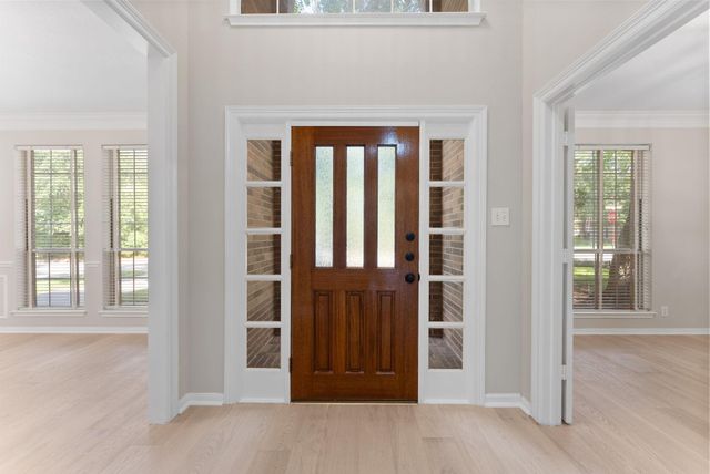 53 Silver Crescent Court, The Woodlands, TX 77382