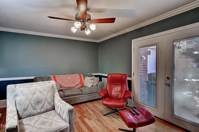 2734 East Oakland Avenue B-9, Johnson City, TN 37601