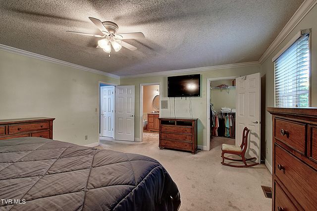 2734 East Oakland Avenue B-9, Johnson City, TN 37601