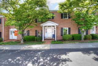 2734 East Oakland Avenue B-9, Johnson City, TN 37601