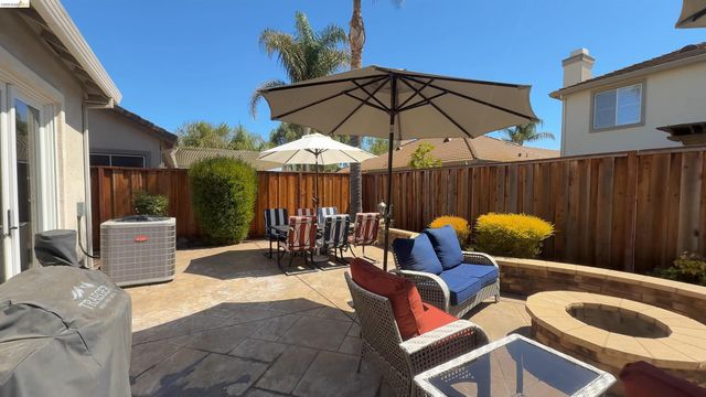 2072 Bridgeport Loop, Discovery Bay, CA 94505
