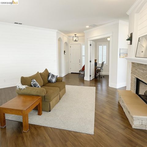 2072 Bridgeport Loop, Discovery Bay, CA 94505