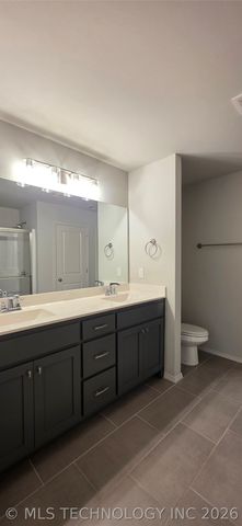 1896 E Tucson Court, Broken Arrow, OK 74011