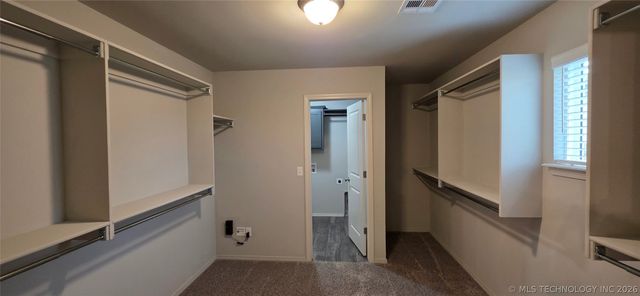 1896 E Tucson Court, Broken Arrow, OK 74011