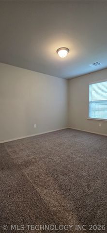 1896 E Tucson Court, Broken Arrow, OK 74011