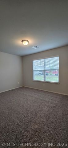 1896 E Tucson Court, Broken Arrow, OK 74011