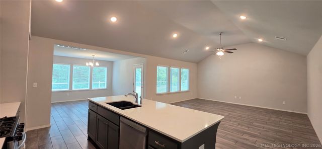 1896 E Tucson Court, Broken Arrow, OK 74011