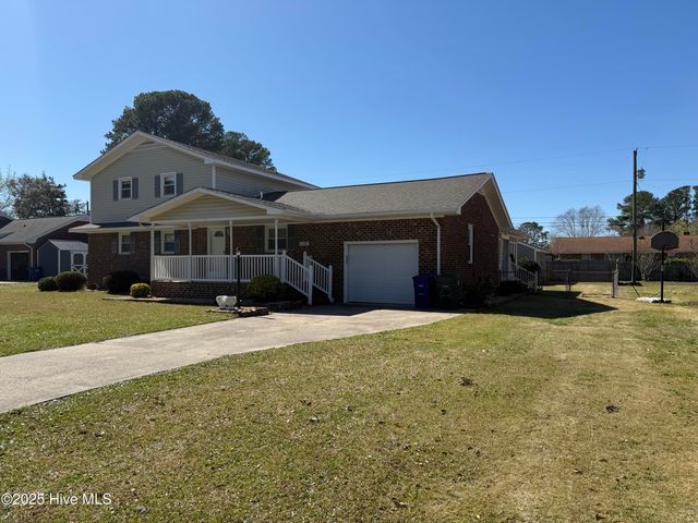 4130 Terrace Drive, Ayden, NC 28513