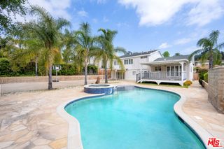 22601 Dardenne Street, Calabasas, CA 91302