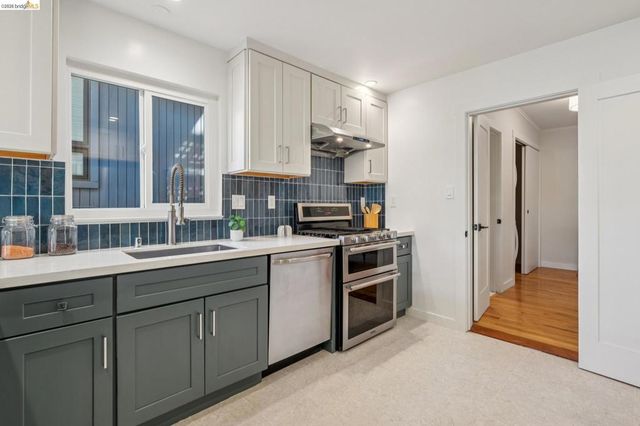 189 Fairlawn Dr, Berkeley, CA 94708