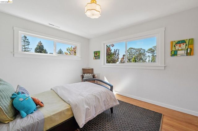 189 Fairlawn Dr, Berkeley, CA 94708