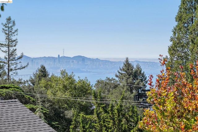 189 Fairlawn Dr, Berkeley, CA 94708