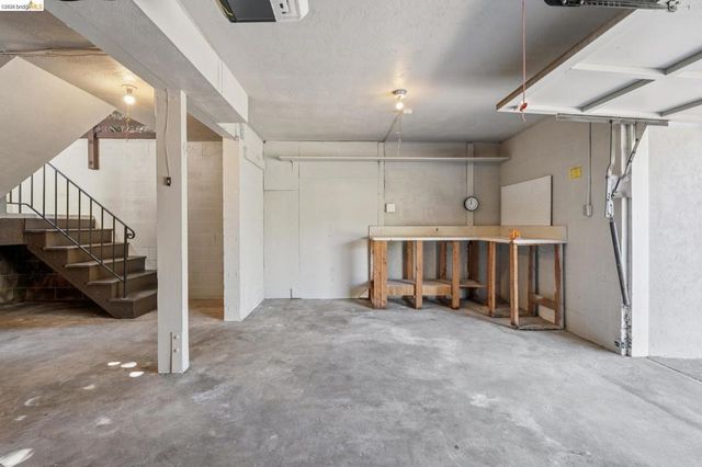 189 Fairlawn Dr, Berkeley, CA 94708