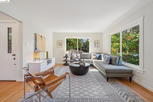 189 Fairlawn Dr, Berkeley, CA 94708