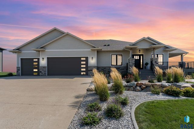 5601 E Chandler Dr Drive, Sioux Falls, SD 57110