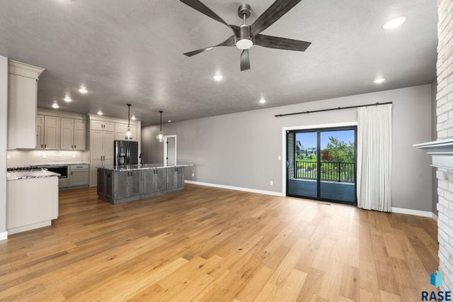 5601 E Chandler Dr Drive, Sioux Falls, SD 57110