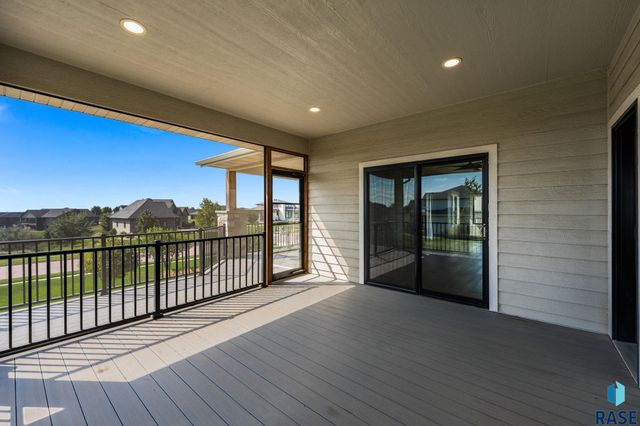 5601 E Chandler Dr Drive, Sioux Falls, SD 57110