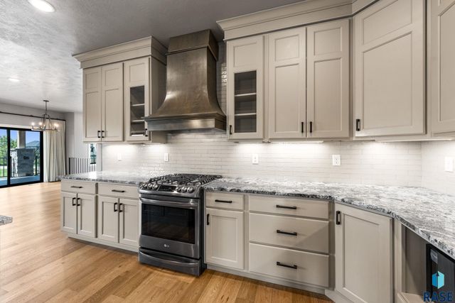5601 E Chandler Dr Drive, Sioux Falls, SD 57110