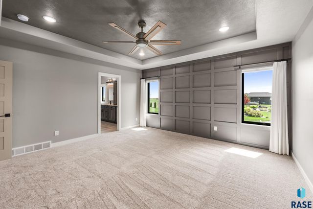 5601 E Chandler Dr Drive, Sioux Falls, SD 57110