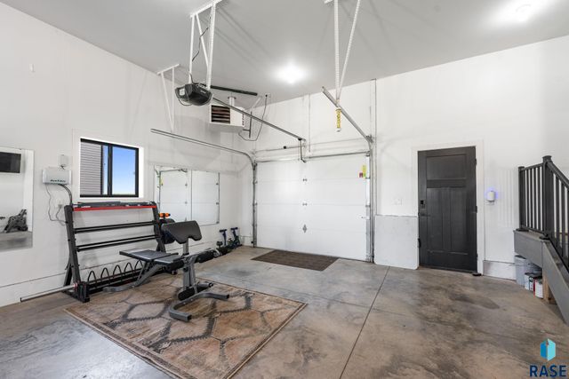 5601 E Chandler Dr Drive, Sioux Falls, SD 57110
