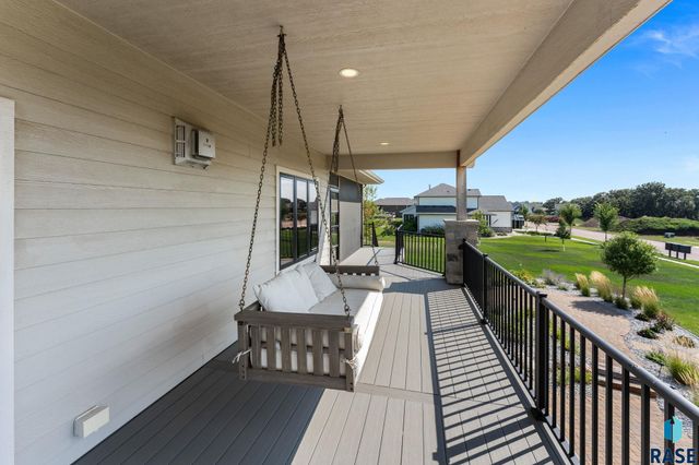 5601 E Chandler Dr Drive, Sioux Falls, SD 57110