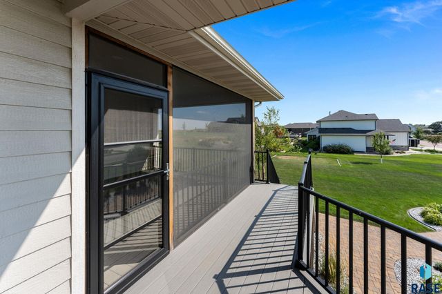 5601 E Chandler Dr Drive, Sioux Falls, SD 57110